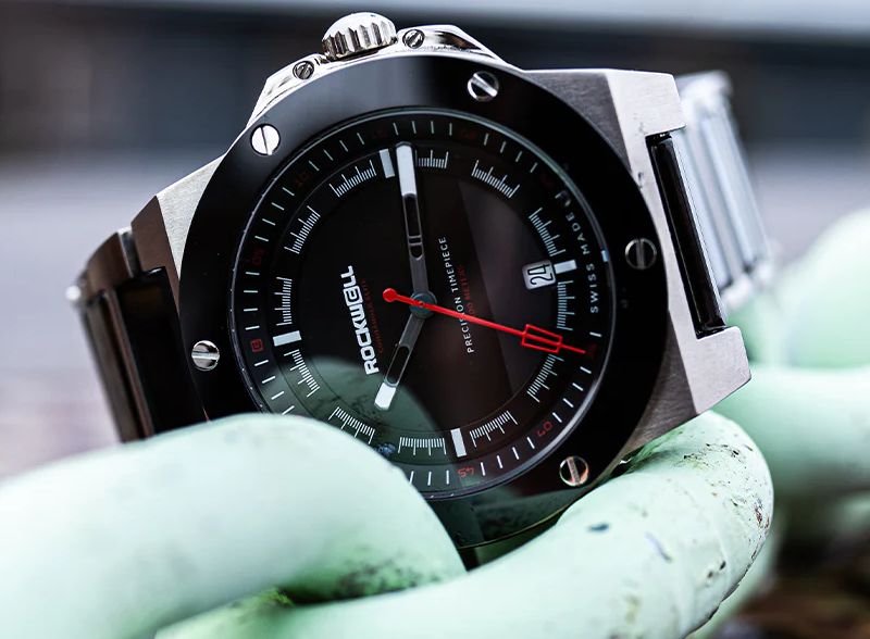 Stainless Steel Watch is a Must-Have