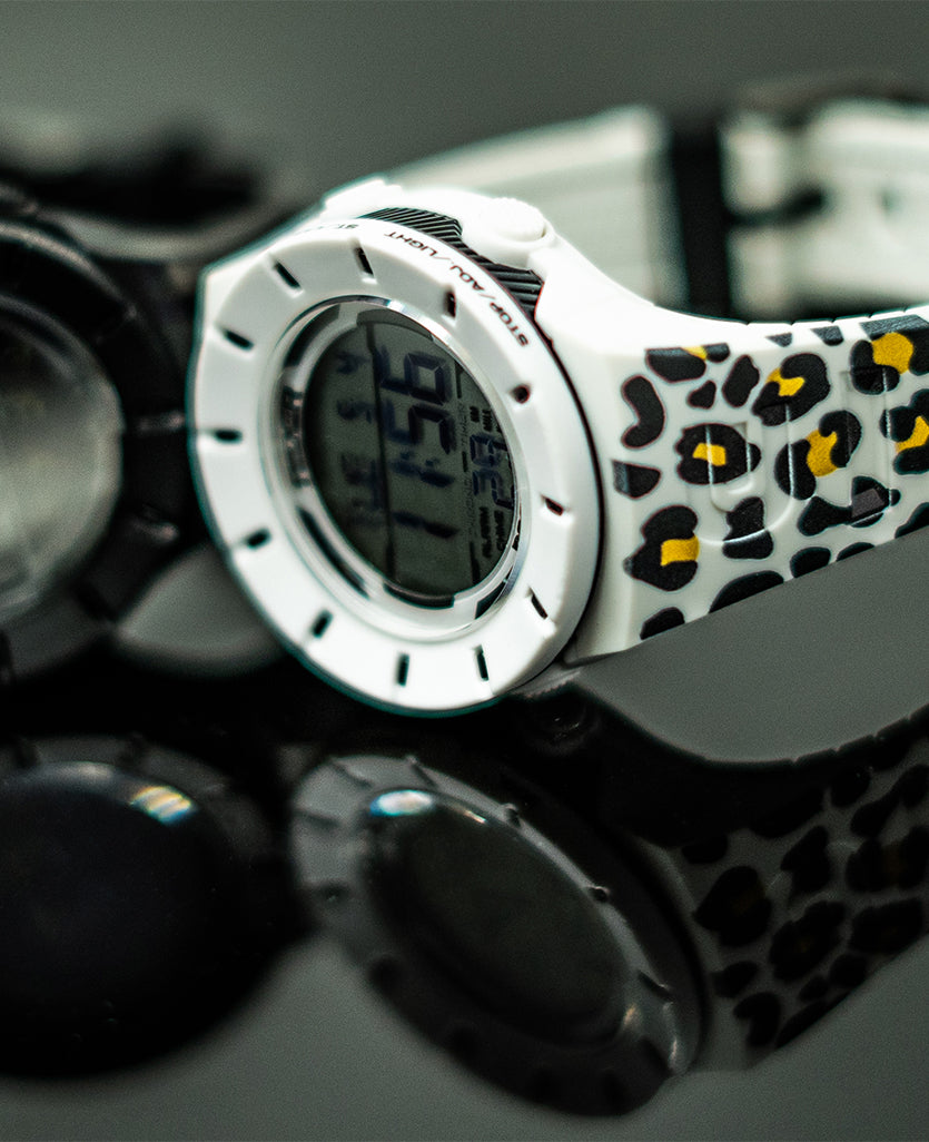 Coliseum Fit™ Forum - Cheetah Edition (White/Black)